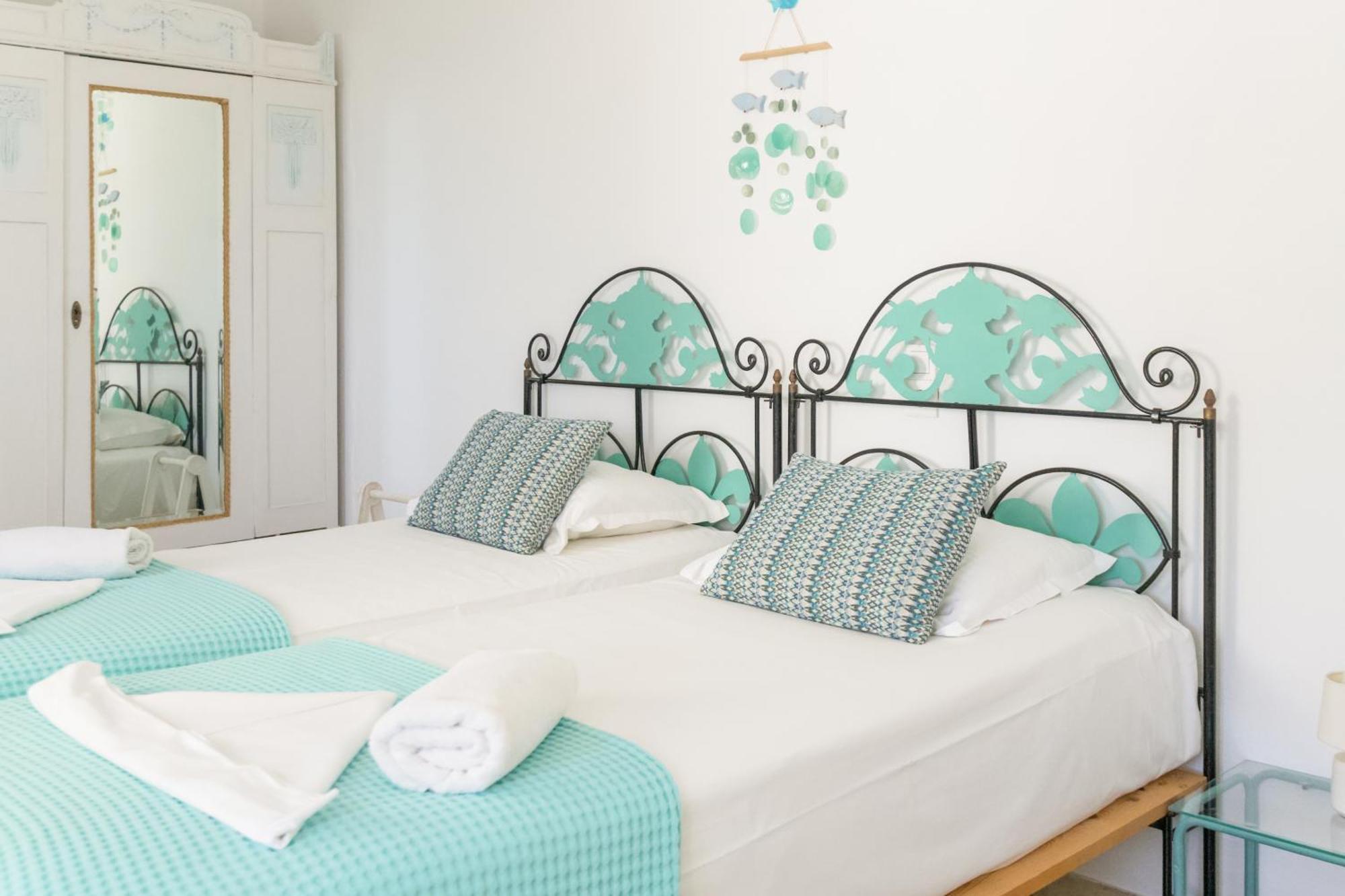 Onira Hotel Parikia  Room photo